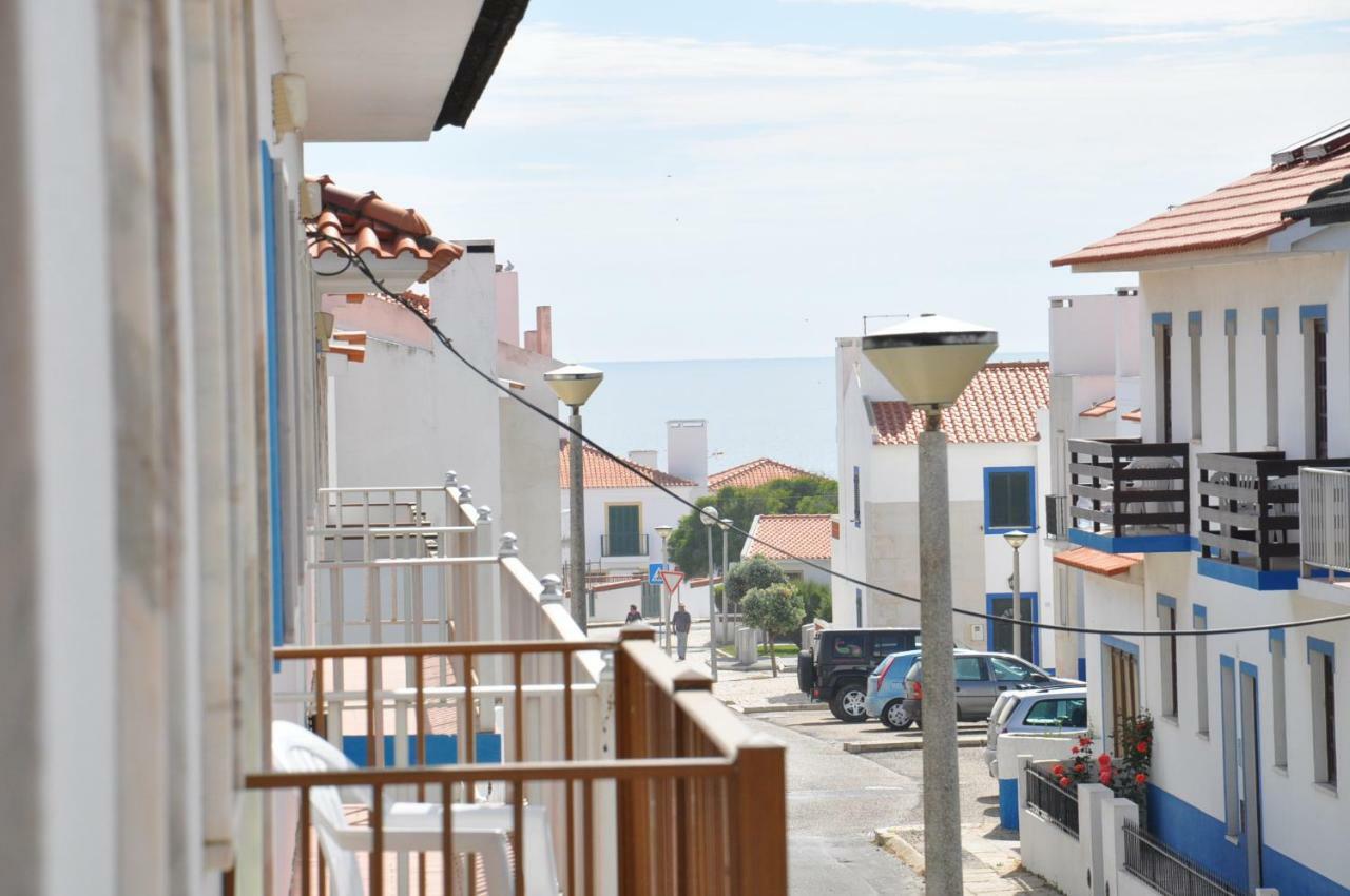 Apartamentos Campos 1 Porto Covo Exteriör bild